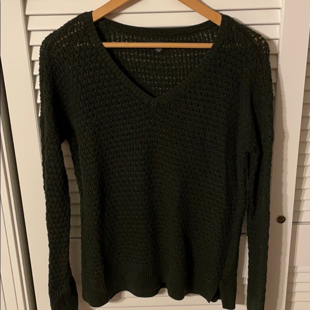American Eagle Sweater